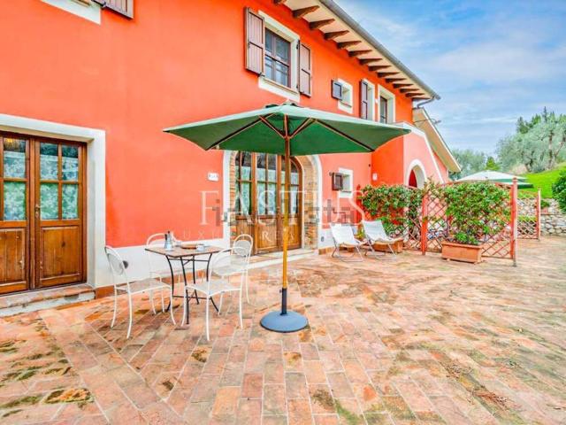 Villetta indipendente in vendita di 550 m² in Via della Lama, 2