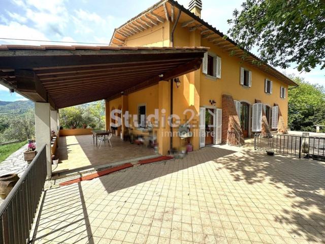 Villetta indipendente in vendita di 550 m² in Via di Gaville