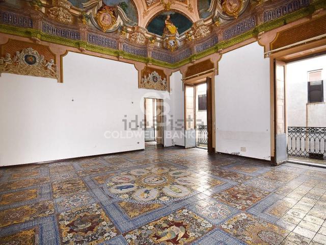 Villetta indipendente in vendita di 550 m² in Via Pennisi, 46