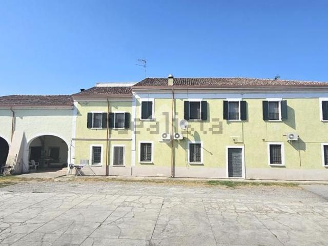 Villetta indipendente in vendita di 550 m² in Via Villa Belgiardino, 56