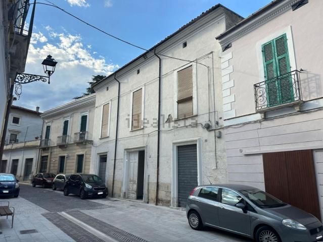 Villetta indipendente in vendita di 550 m² in Corso Giuseppe Mazzini, 25