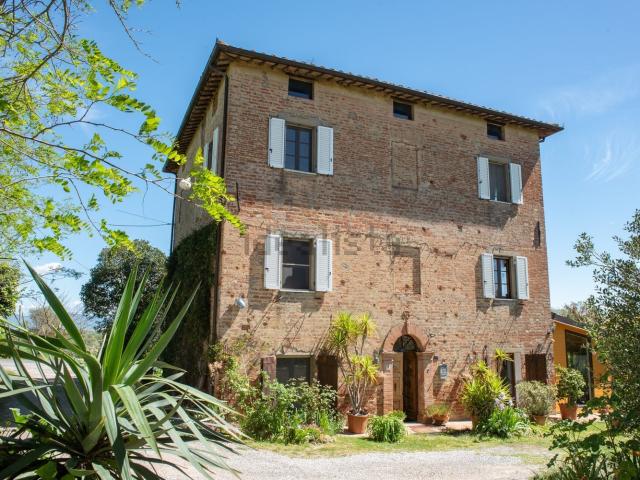 Villetta indipendente in vendita di 550 m² in Località Lopi di Sopra