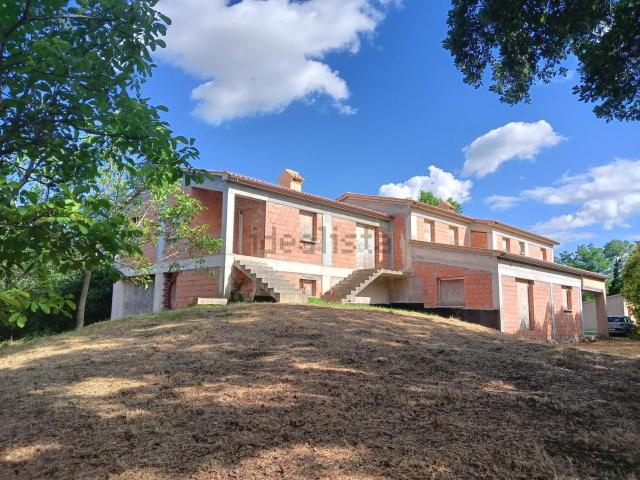 Villetta indipendente in vendita di 552 m²