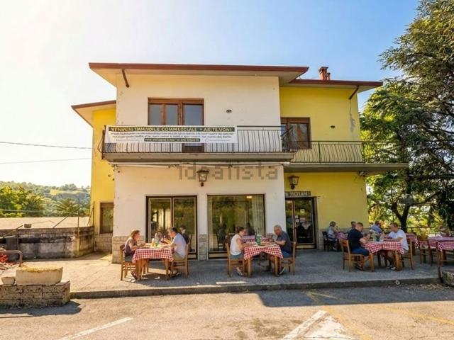 Villetta indipendente in vendita di 557 m² in Via Busoni di Rosaro, 18