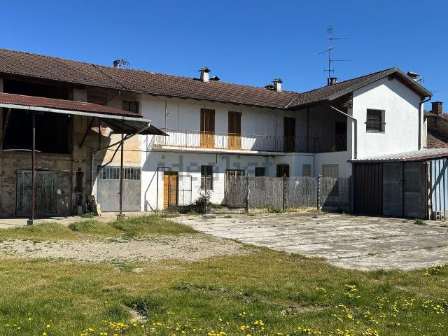 Villetta indipendente in vendita di 560 m² in Via Giuseppe Garibaldi, 2