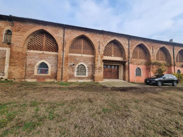 Villetta indipendente in vendita di 560 m² in Via Pizzighettone, 4