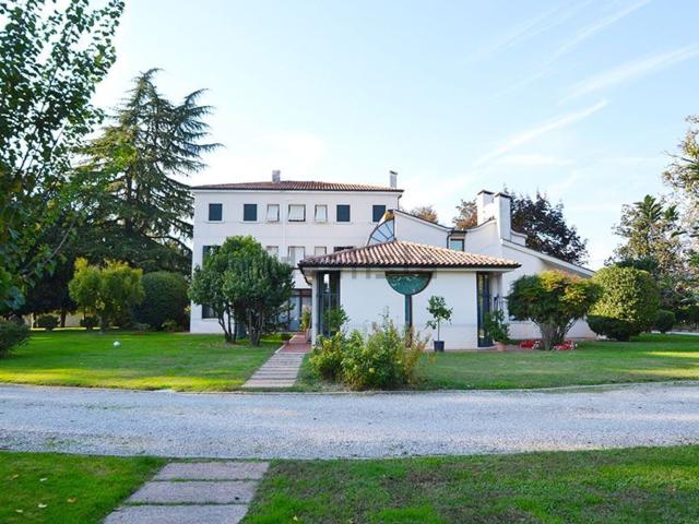 Villetta indipendente in vendita di 573 m² in Via piave