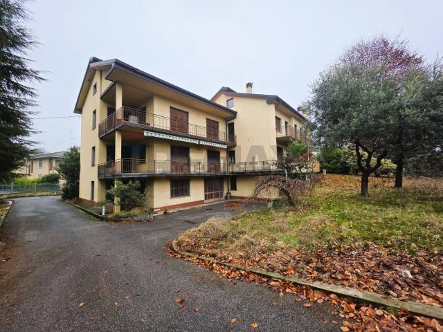 Villetta indipendente in vendita di 580 m²