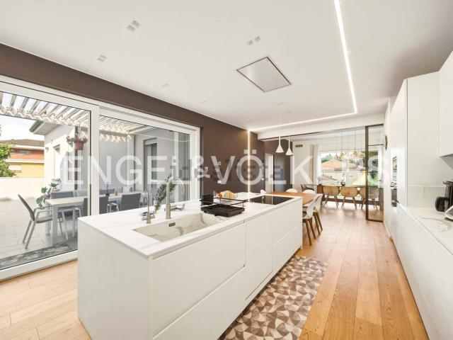 Villetta indipendente in vendita di 580 m² in Via Milazzo, 53