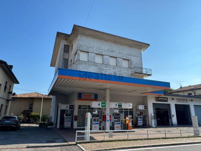 Villetta indipendente in vendita di 588 m² in Via Andrea Fantoni, 45