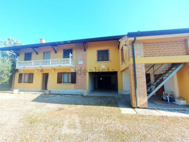 Villetta indipendente in vendita di 593 m² in Via Santa Maria di Campagna, 24