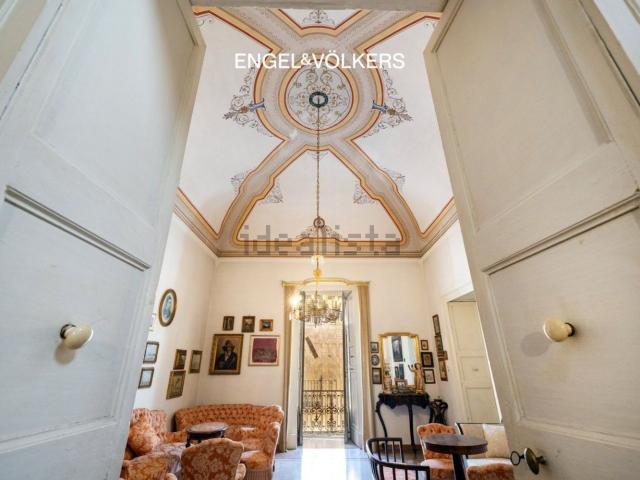 Villetta indipendente in vendita di 595 m² in Via Vittorio Emanuele II, 25