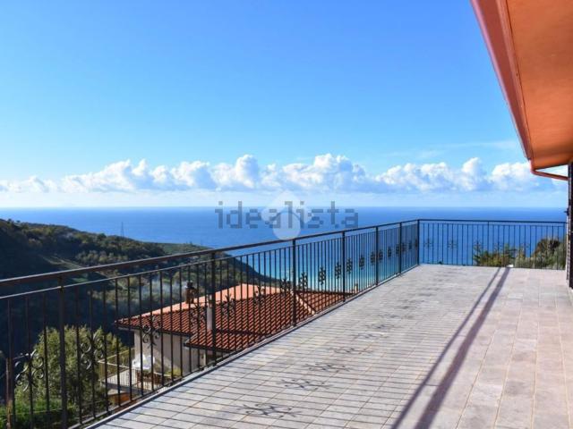 Villetta indipendente in vendita di 598 m²