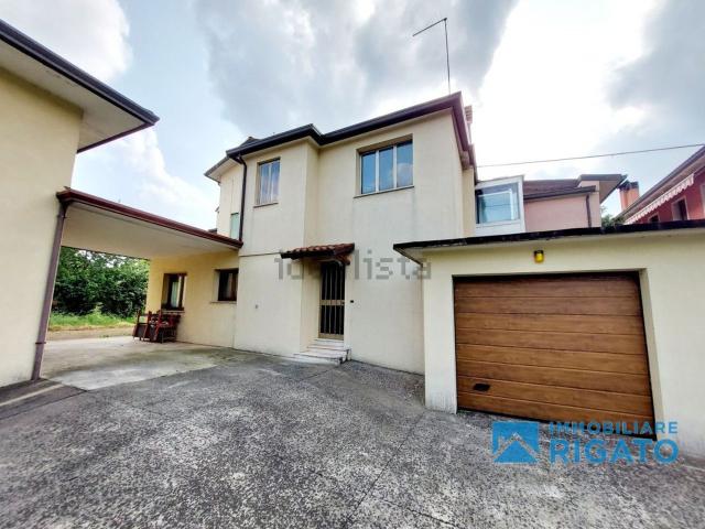 Villetta indipendente in vendita di 600 m²