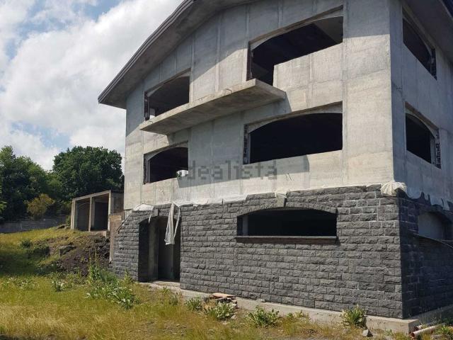 Villetta indipendente in vendita di 600 m²