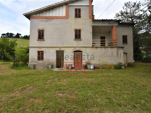Villetta indipendente in vendita di 600 m² in Contrada Aiello