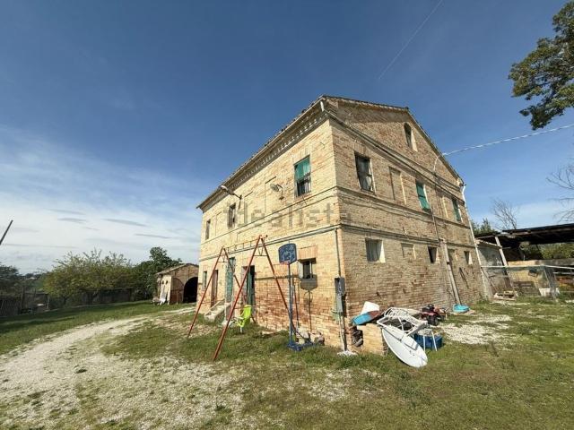 Villetta indipendente in vendita di 600 m² in Contrada Cigliano