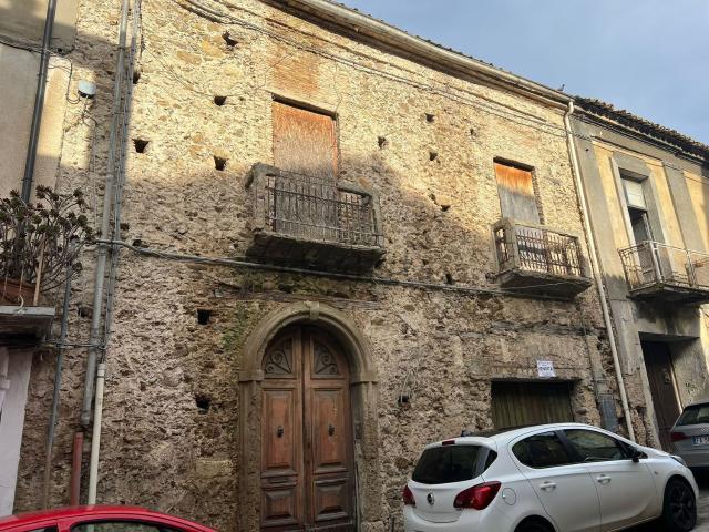 Villetta indipendente in vendita di 600 m² in Corso Umberto I