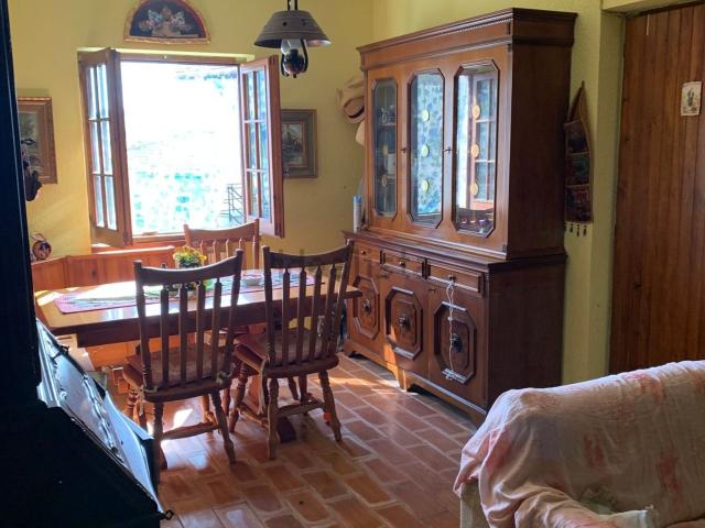 Villetta indipendente in vendita di 60 m² in Frazione Camere Vecchie