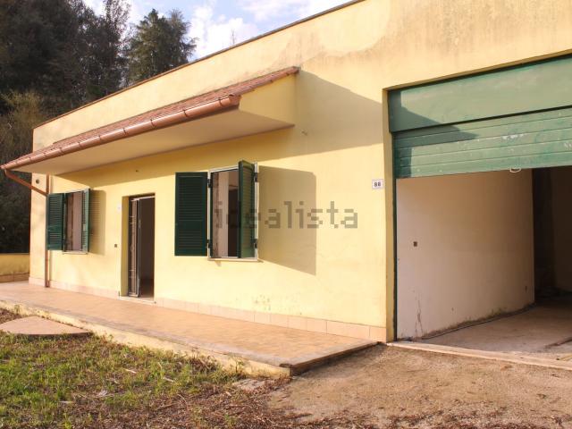 Villetta indipendente in vendita di 60 m² in Via Tuscolana, 90