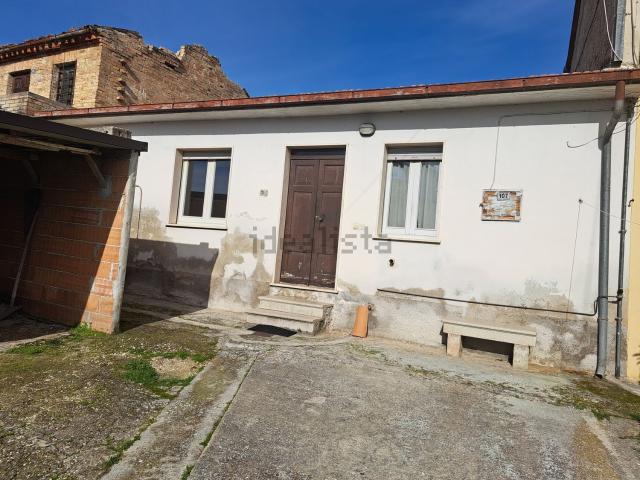 Villetta indipendente in vendita di 60 m² in Via C. Battisti