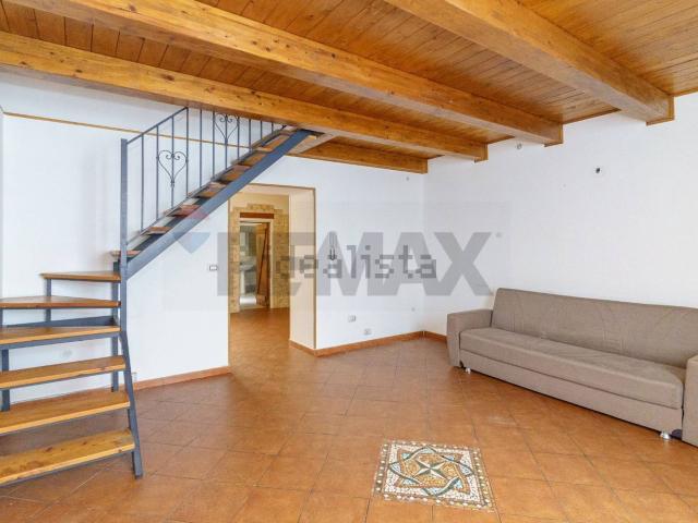 Villetta indipendente in vendita di 60 m² in Via Flavio Gioia, 9