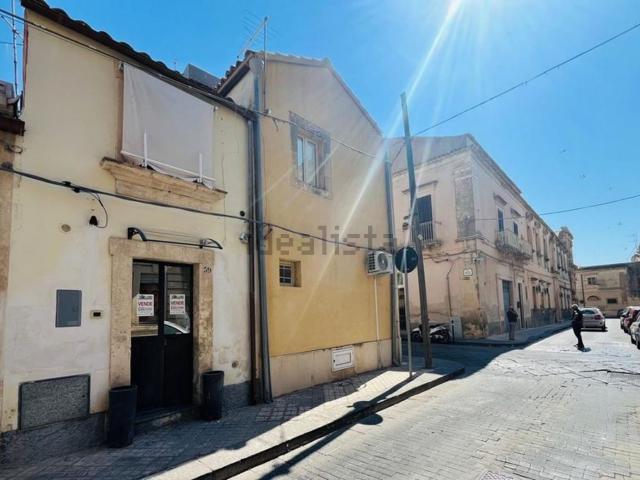 Villetta indipendente in vendita di 60 m² in Via Giovanni Nicotera, 40