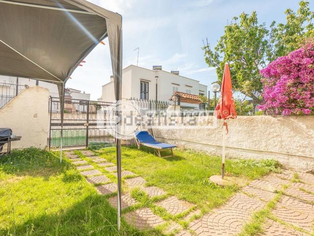 Villetta indipendente in vendita di 60 m² in Via Sovana