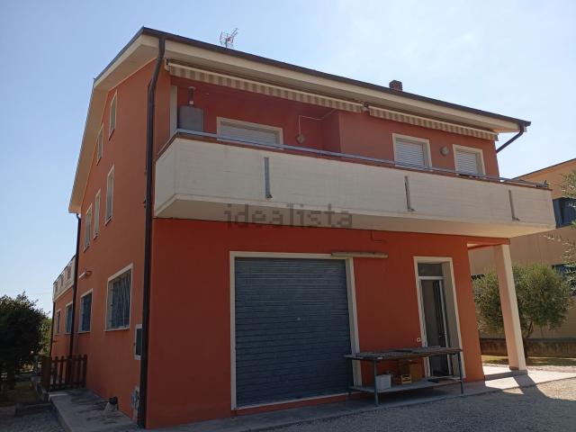 Villetta indipendente in vendita di 610 m² in Piazza San Oliviero, 4