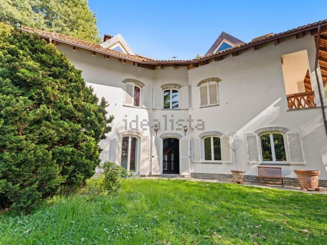 Villetta indipendente in vendita di 610 m² in Strada dei Ronchi, 117