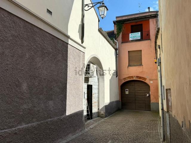 Villetta indipendente in vendita di 613 m² in Via Giacomo Sangalli, 16