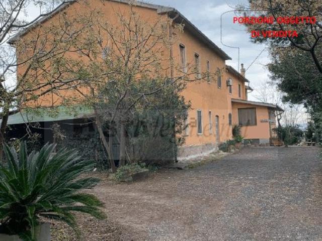 Villetta indipendente in vendita di 613 m² in Strada Valle Giardino