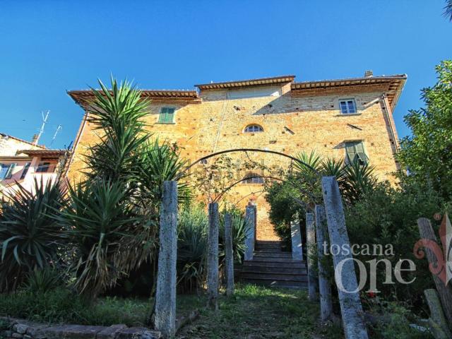 Villetta indipendente in vendita di 620 m² in Viale delle Terme