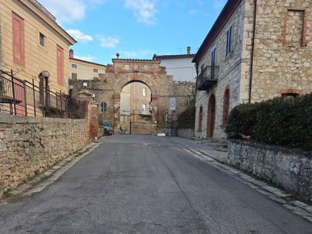 Villetta indipendente in vendita di 630 m² in Via del Canto