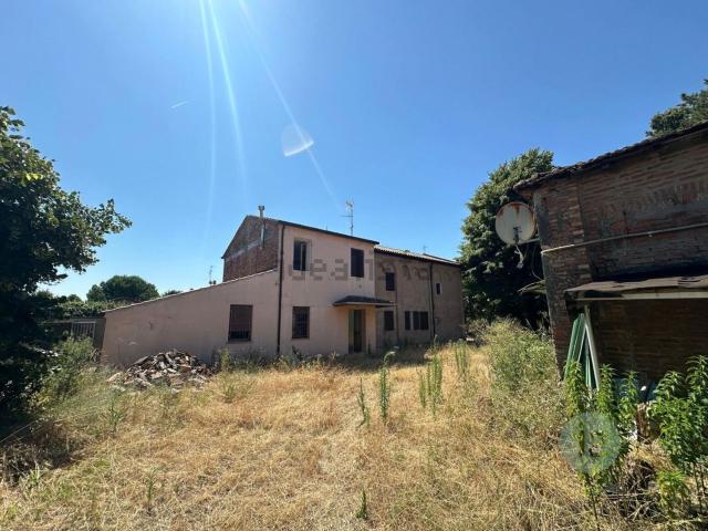 Villetta indipendente in vendita di 633 m² in Via Sabbioni