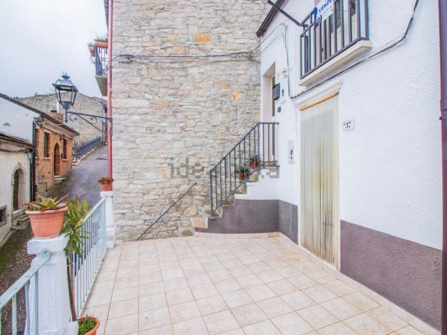 Villetta indipendente in vendita di 67 m² in Via Dante Alighieri, 35