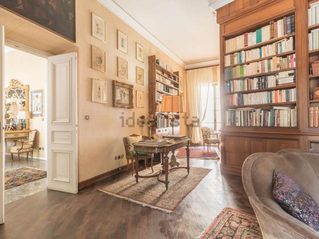 Villetta indipendente in vendita di 648 m² in Via del Collegio