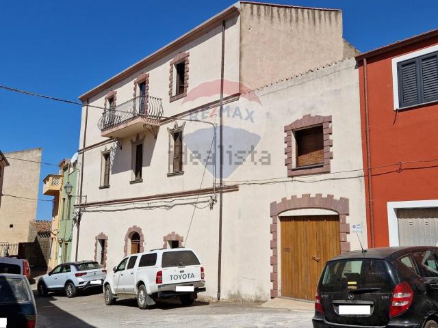Villetta indipendente in vendita di 650 m²