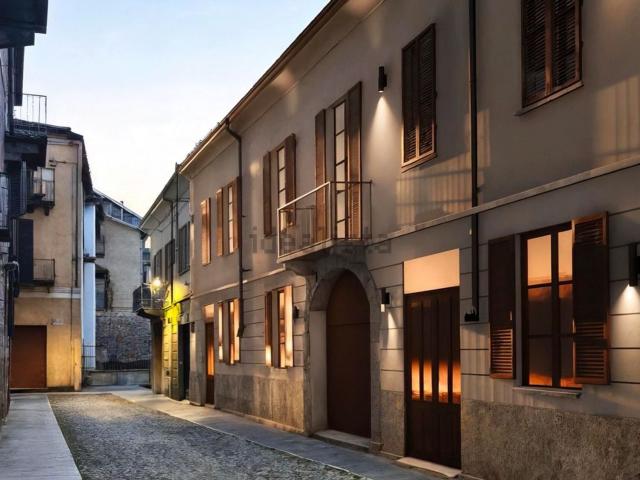 Villetta indipendente in vendita di 650 m² in Via Giuseppe Maria Bonzanigo