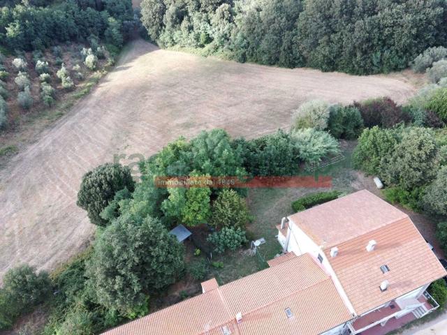 Villetta indipendente in vendita di 650 m² in Via del Pino, 14