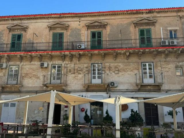Villetta indipendente in vendita di 655 m²