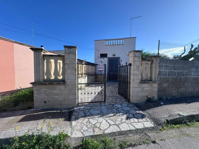 Villetta indipendente in vendita di 65 m² in Via Litoranea Salentina Sud, 53