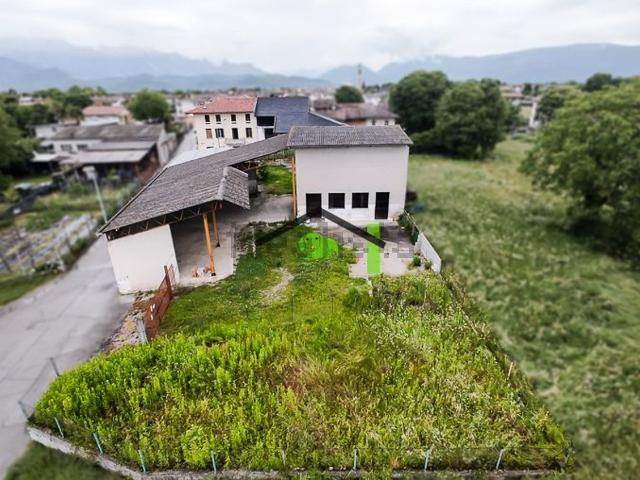 Villetta indipendente in vendita di 667 m² in Via Umberto I°, 175