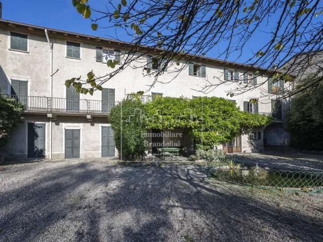 Villetta indipendente in vendita di 670 m²