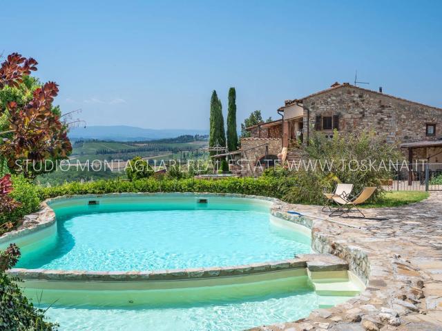 Villetta indipendente in vendita di 677 m² in Piazza Roma
