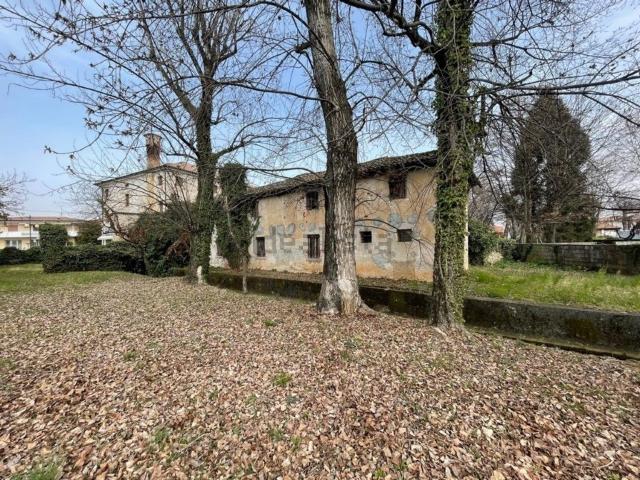Villetta indipendente in vendita di 680 m²