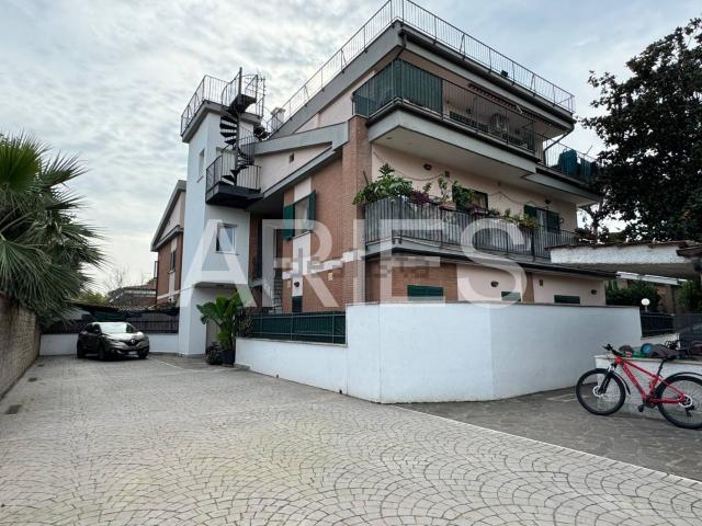 Villetta indipendente in vendita di 680 m² in Via Pier Alessandro Guglielmi, 22