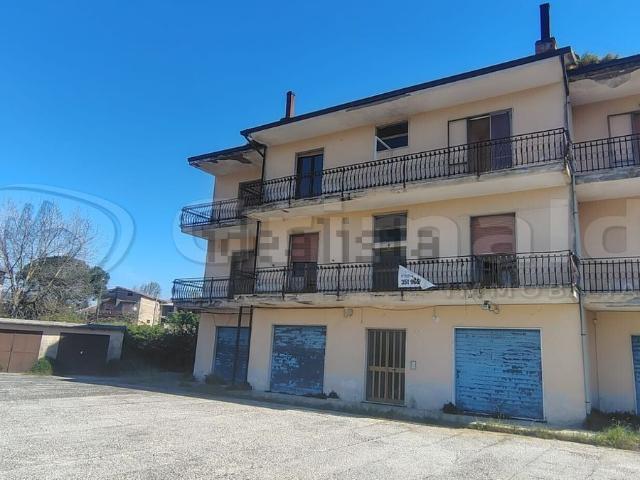 Villetta indipendente in vendita di 690 m² in Via Sferracavallo