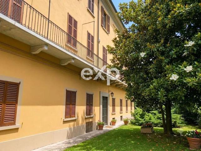 Villetta indipendente in vendita di 694 m²