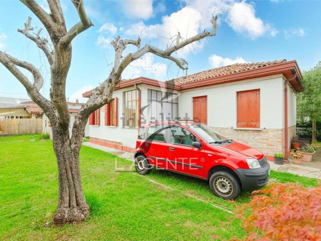 Villetta indipendente in vendita di 73 m² in Via Iᵃ Armata